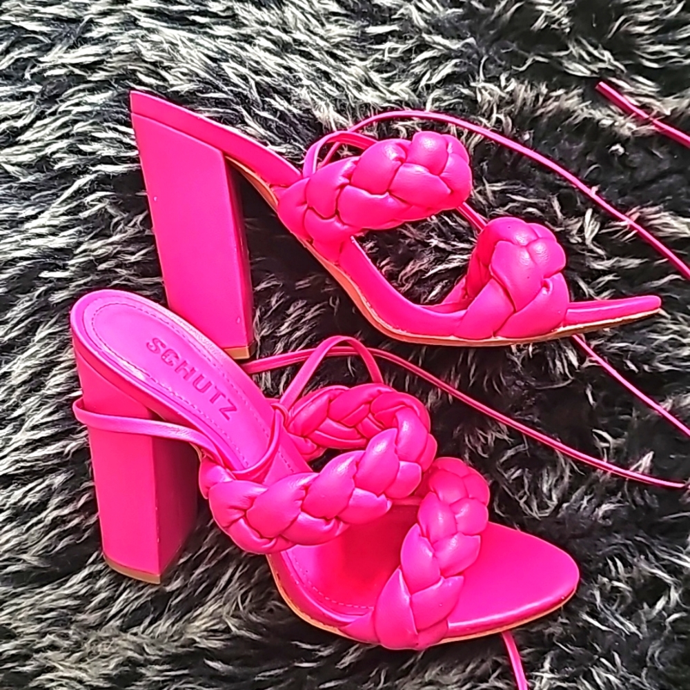 valentine’s day Preloved comfy sexy shutz braided heels